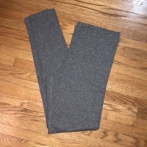 Roots leggings, NWOT. Salt & Pepper colouring. Sz M.